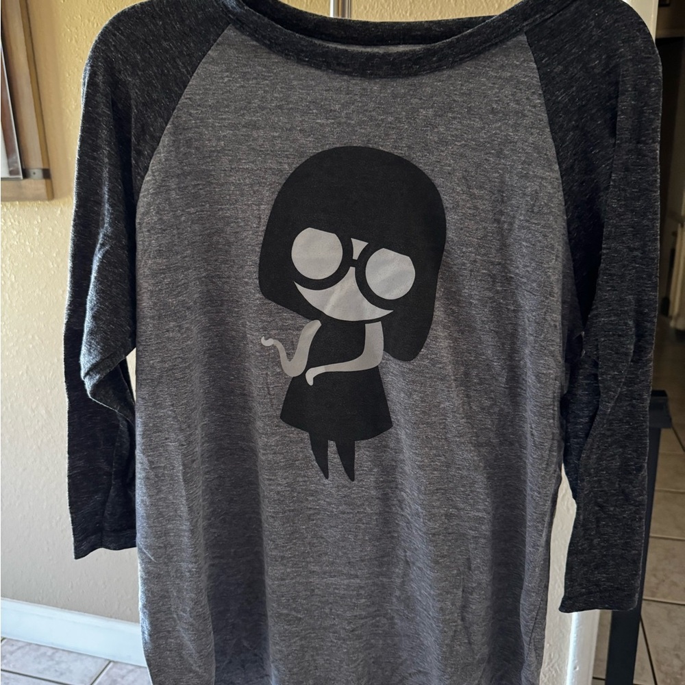 Women Edna Gray Graphic Raglan Shirt
